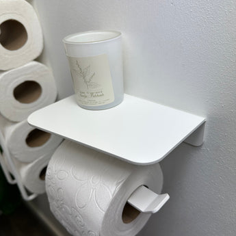 Holder til toiletpapir med hylde, hvid