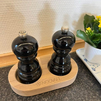 Noovall salt og peber bakke i egetræ